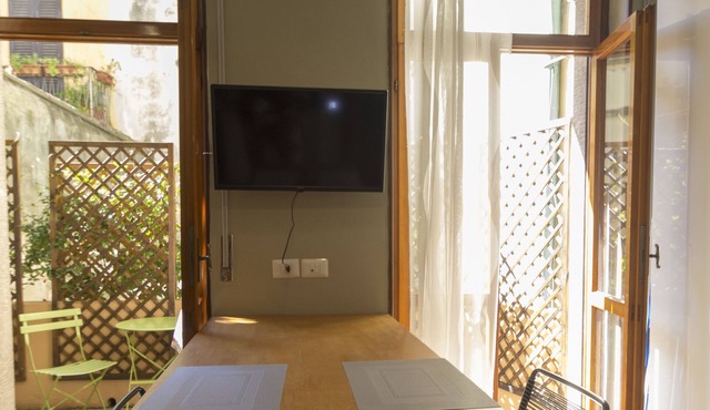 'Cidneo' - Cozy Studio Apartment with patio in the Heart of the City of Brescia