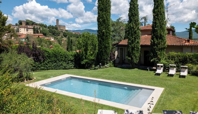 Cipressino Villa Tuscany, pool near the historic centre