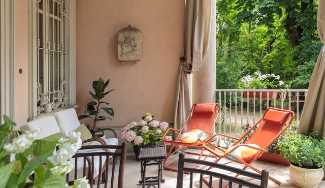 Classic room in a XIX Century VILLA SPERANZA