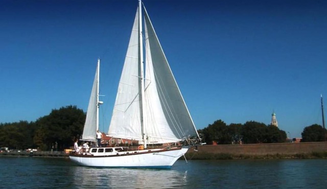 Classic sailing ship in center of Enkhuizen!