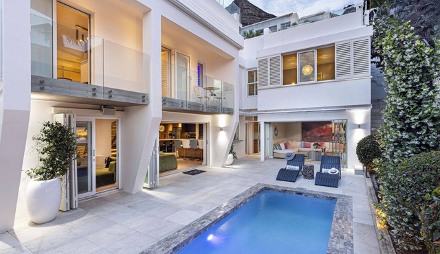 Clifton YOLO Spaces - Clifton Private Beach Villa
