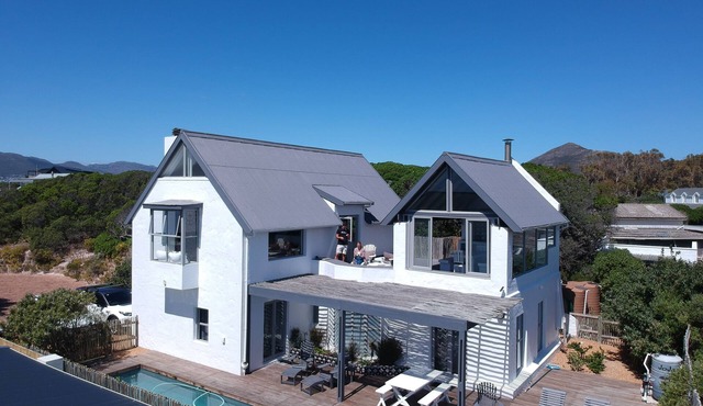 Coastal Charm Villa Kommetjie