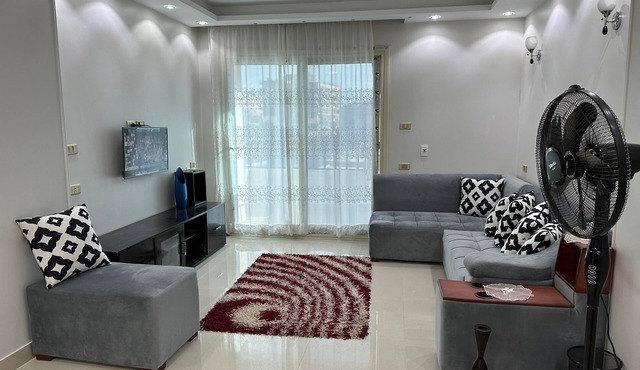 Comfy and luxurious centrally located apartment in east Cairo near the airport