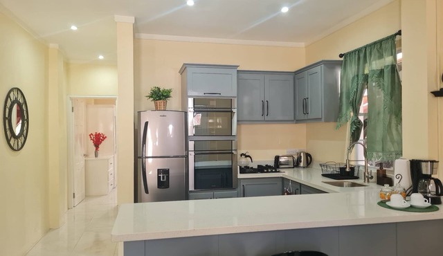 Condo in Gros Islet 10 Mins Drive to Beach