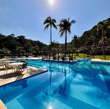 Condomínio à Beira-Mar, Praia Privada e Piscina