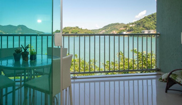 Conforto à beira mar! Apartamento com vista para o mar.