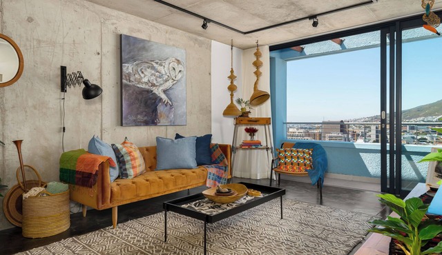 Contemporary 2Bed Apartment | Table Mountain Views