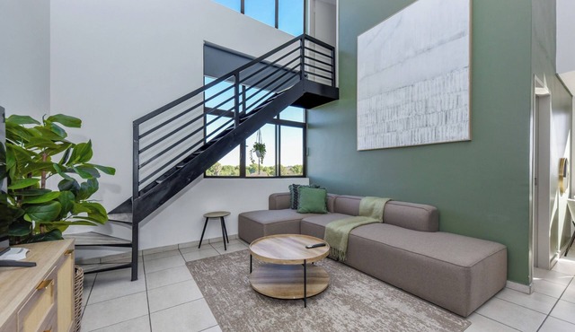 Conveniently located 2 Bed with fabulous Amenities