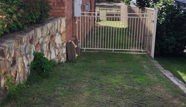 Cooma home with fresh air and a mountain view