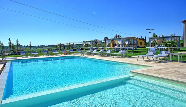Cosy apartment for 4 guests with WIFI, A/C, pool, TV and panoramic view