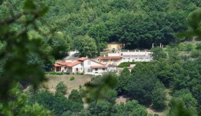 Cosy apartment in villa for 4 people with A/C, WIFI, pool, pets allowed, panoramic view and park.