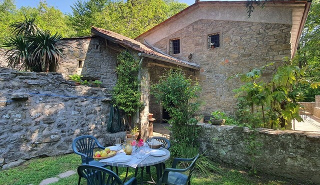 Country House/Farm House in Bagni Di Lucca with 3 bedrooms sleeps 7