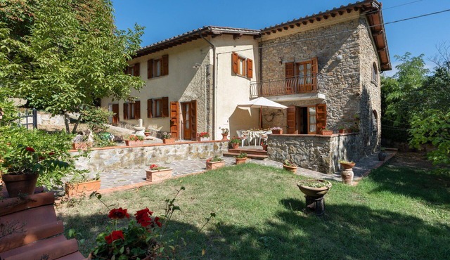 Country House/Farm House in Corella with 4 bedrooms sleeps 8