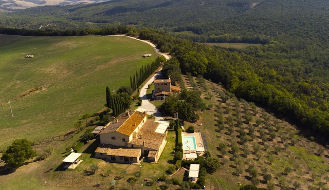Country House & Spa - Inside Nature with panoramic views, Art Surrounded
