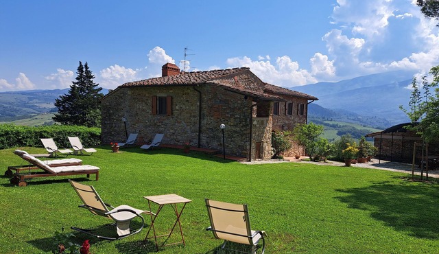 Country house with great views, pool, garden, panoramic terraces, free wifi