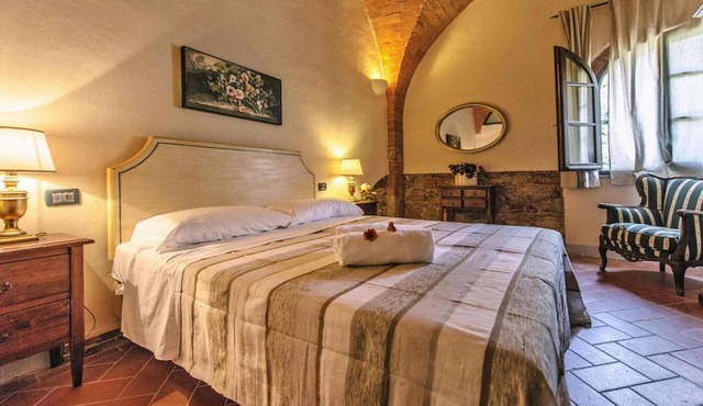 Country House in Tuscany with Pool and Olive Grove