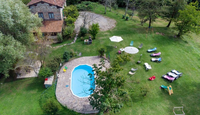 Country villa with private pool and garden great for families, groups