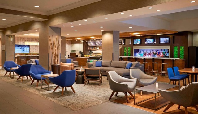 Courtyard by Marriott Toronto Downtown