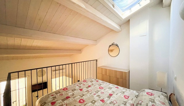 Courtyard mezzanine