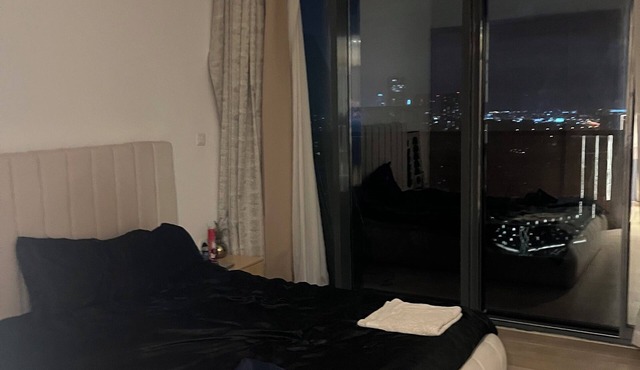 Cozy 1-bedroom apartment with AC in fabulous Jumeriah Village Circle