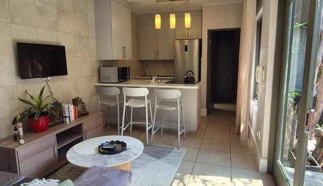 Cozy 2 Bedroom Cottage