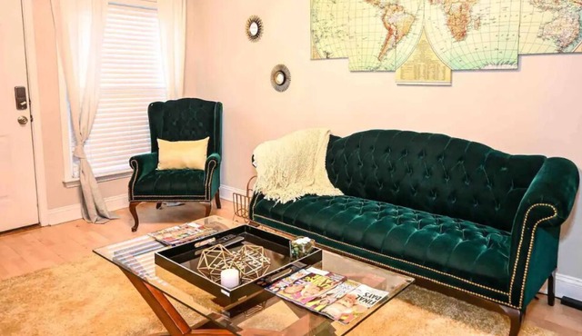 COZY - 2 bedroom Townhome Getaway - Plaza Midwood