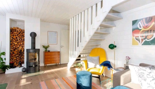 Cozy 3 bedroom house with garden close to beach