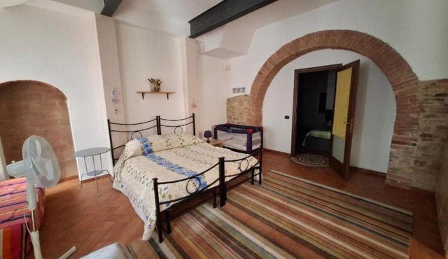 Cozy Apartment in a Traditional Tuscan Stone Farmhouse