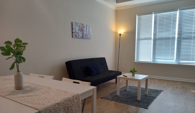 Cozy Bethesda Getaway