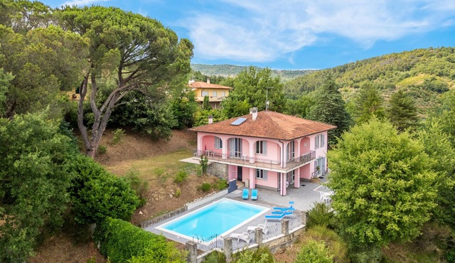 Cozy home in Capolona
