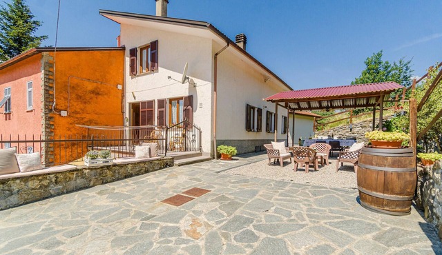 Cozy home in varese ligure (sp)