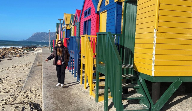 Cozy Muizenberg Holiday Home (near Surfers Corner Beach)