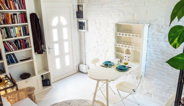 Cozy recently renovated apartment nestled in the historic center