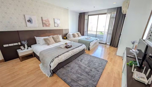 Cozy, Spacious City, Park View Near Nana BTS