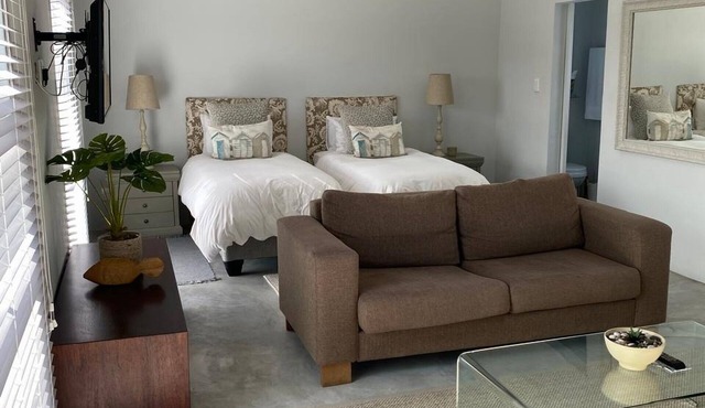 Cozy, Spacious Loft in Sunny Melkbos