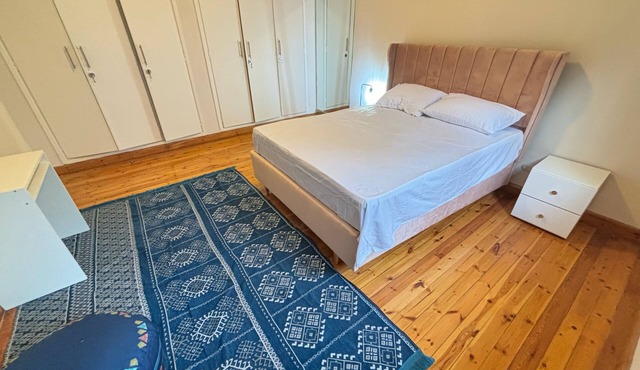 Cozy stay in prime central of Cairo, Green & Nile View.