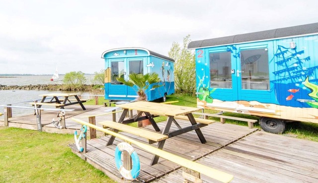 Cozy Tiny Wagon by Almere Beach