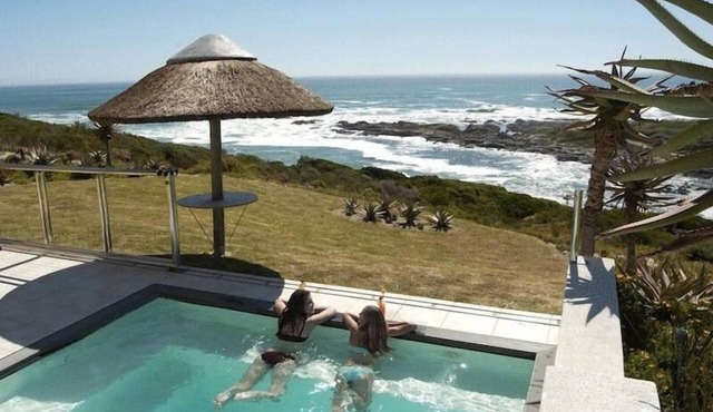 Crayfish Lodge Sea & Country Guest House