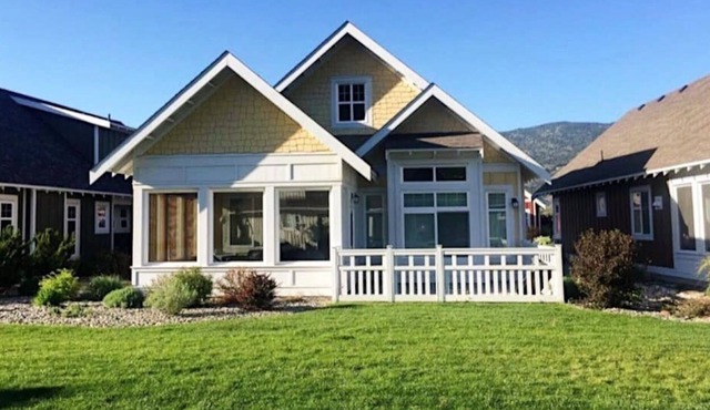Cute & Cozy Cottage on Osoyoos Lake
