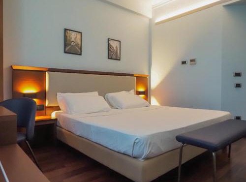 Dado Hotel International