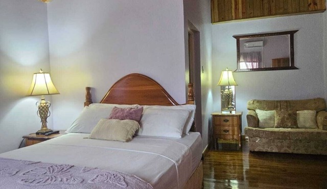 Dalkeith Cottage-Romantic Retreat