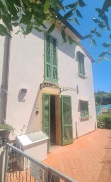 Dimora Lo Zizzolo - Casa vacanze indipendente vicino Pontedera