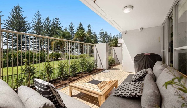 Direct Beachfront Location!