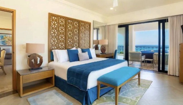 % DISCOUNT 5 star Suite w/Lazy river/Infinity pool in La Valencia Beach resort
