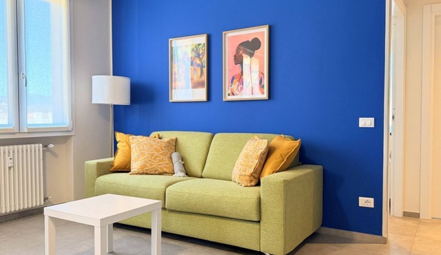 Discover Apartment Dante, an elegant residence located in a quiet area just 15 minutes from Florence. Tastefully furnished with high-end finishes, this apartment is designed for those seeking a refined environment that meets every need.Perfect for famili