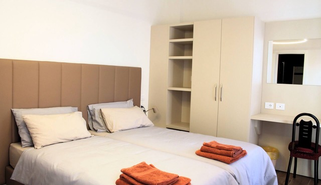 Double room, private bathroom inside