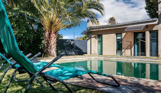 Dream Villa 'Maison de Ky' in Sandton Sleeps 14 free WI-FI pool tennis court