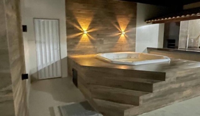 Duplex ar Condicionado Jacuzzi e Vista P/mar
