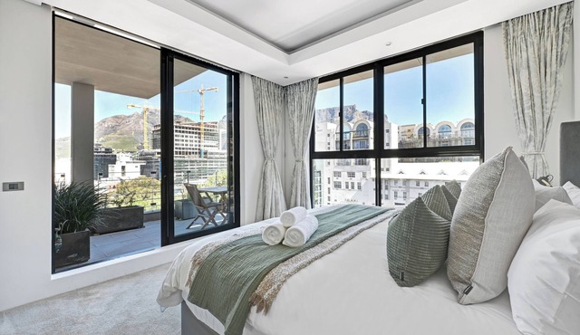 Eden - 3-Level Luxury, Premium 2Bed Apt in Cape Town