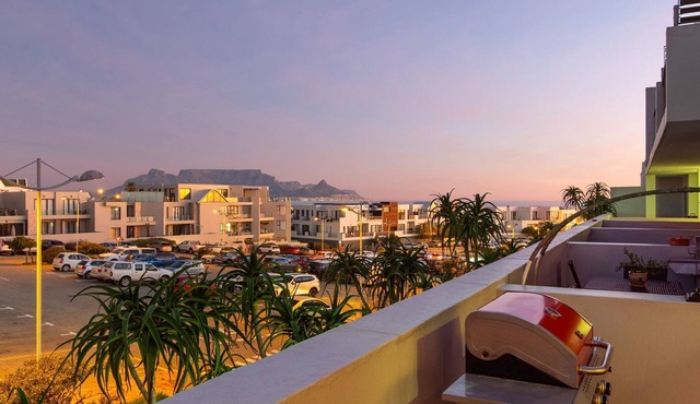 Eden On The Bay 102 - Two Bedroom Apartment, Sleeps 4